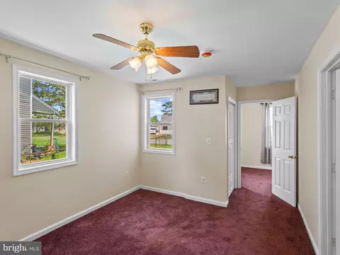 Bedroom - 8211 Northview Rd, Dundalk, MD 21222 photo 3 of 9