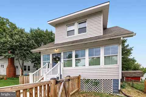 Exterior - 299 Lavern Ave, Halethorpe, MD 21227 photo 2 of 4