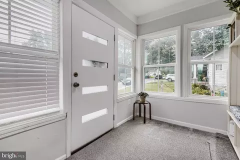 Entry Way - 299 Lavern Ave, Halethorpe, MD 21227 photo 1 of 5