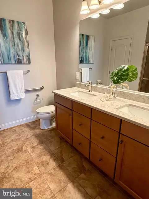 Bath - 7701 Travertine Dr #401, Baltimore, MD 21209 photo 1 of 6