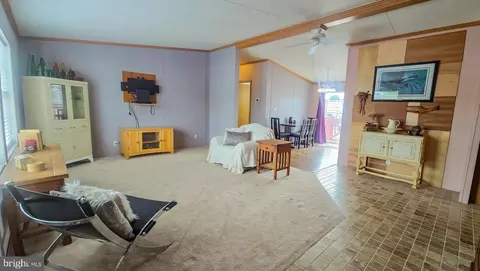 3304 Iris Ln, Middle River, MD 21220 photo 6