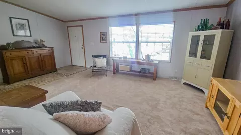 3304 Iris Ln, Middle River, MD 21220 photo 9