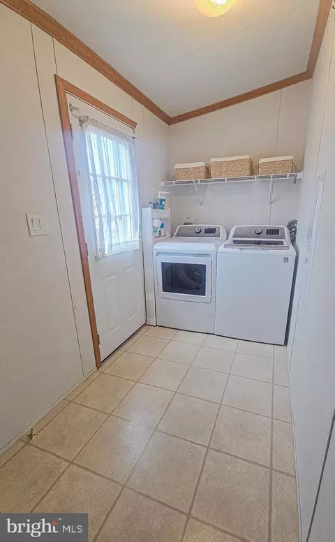 3304 Iris Ln, Middle River, MD 21220 photo 22