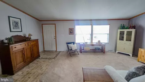 3304 Iris Ln, Middle River, MD 21220 photo 8