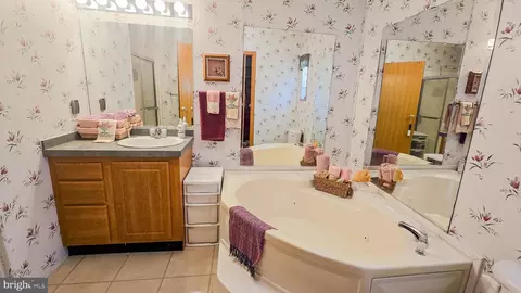 3304 Iris Ln, Middle River, MD 21220 photo 29