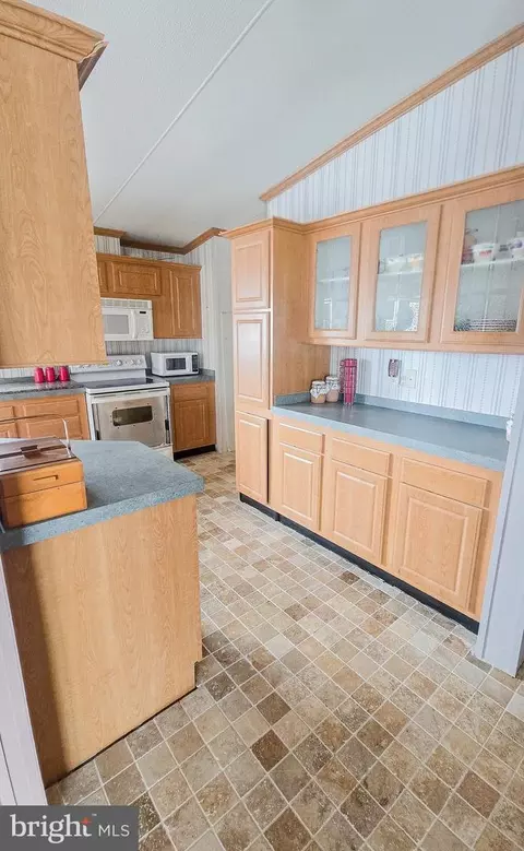3304 Iris Ln, Middle River, MD 21220 photo 21
