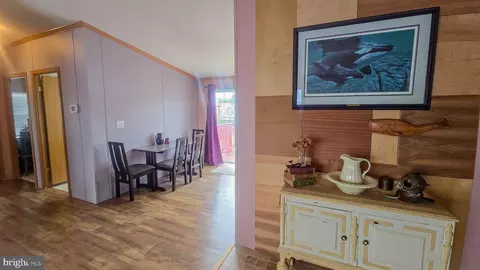 3304 Iris Ln, Middle River, MD 21220 photo 5