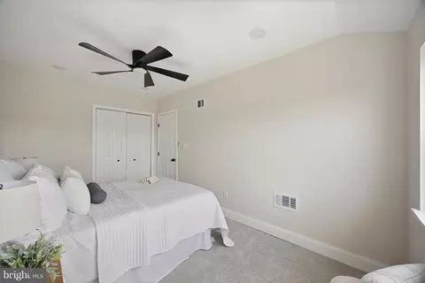 Bedroom - 8048 Kavanagh Rd, Dundalk, MD 21222 photo 7 of 8