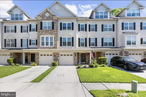 9160 Marlove Oaks Ln, Owings Mills, MD 21117