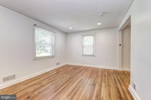 Living - 3731 Sylvan Dr, Baltimore, MD 21207 photo 4 of 5