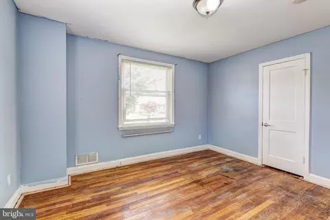 Bedroom - 3731 Sylvan Dr, Baltimore, MD 21207 photo 2 of 2