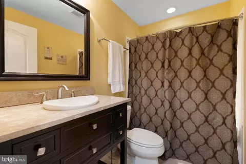 Bath - 14835 Hunting Way, Phoenix, MD 21131 photo 2 of 2