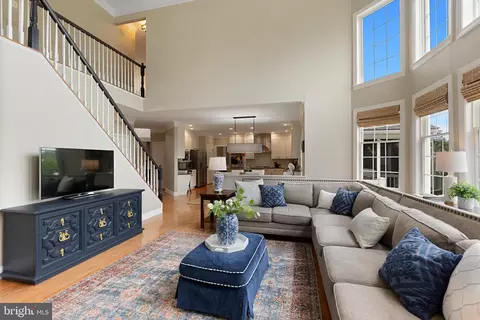 Living - 14835 Hunting Way, Phoenix, MD 21131 photo 5 of 6