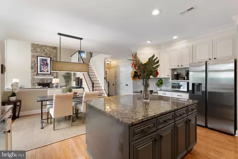 Kitchen - 14835 Hunting Way, Phoenix, MD 21131 photo 4 of 4