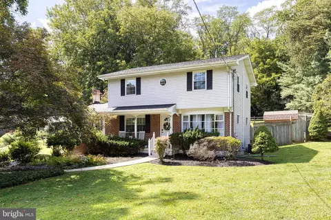 114 Hillside Rd, Catonsville, MD 21228