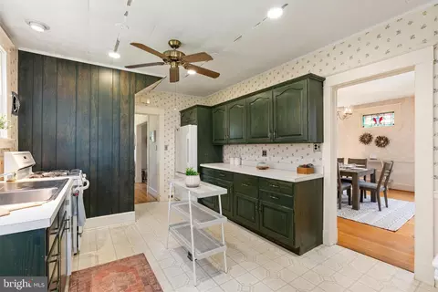 Kitchen - 510 Dunkirk Rd, Baltimore, MD 21212 photo 1 of 3