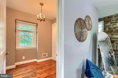 Entry Way - 302 Dixie Dr, Towson, MD 21204 photo 3 of 3