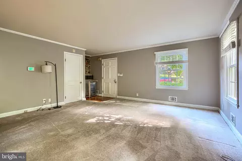 Living - 302 Dixie Dr, Towson, MD 21204 photo 2 of 4