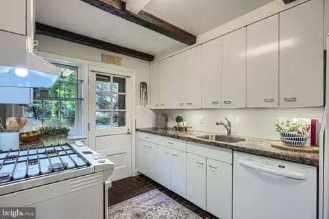 Kitchen - 302 Dixie Dr, Towson, MD 21204 photo 1 of 4