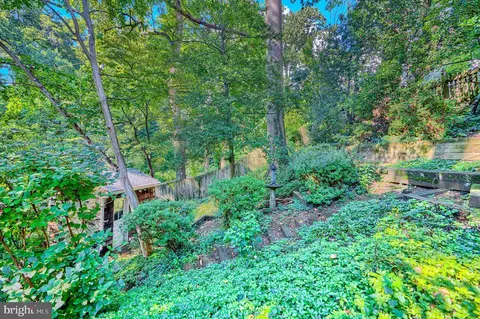 Exterior - 302 Dixie Dr, Towson, MD 21204 photo 7 of 13