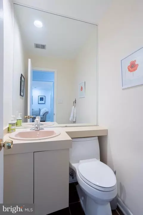 Bath - 2400 Sugarcone Rd, Baltimore, MD 21209 photo 1 of 6