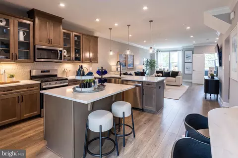 Entry Way - 1833 John Stricker Ave, Baltimore, MD 21222 photo 1 of 2