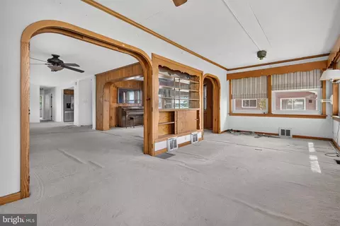 Living - 828 Cold Spring Rd, Middle River, MD 21220 photo 6 of 7