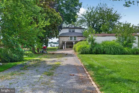 Exterior - 828 Cold Spring Rd, Middle River, MD 21220 photo 1 of 3