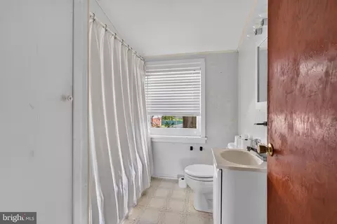 Bath - 828 Cold Spring Rd, Middle River, MD 21220 photo 2 of 2