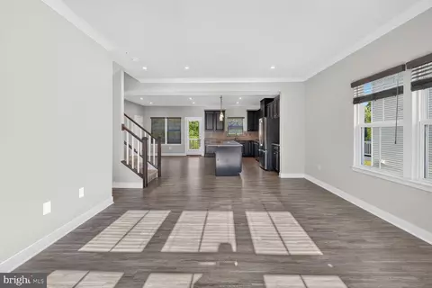 Entry Way - 2926 Shaws Rd, Edgemere, MD 21219 photo 1 of 6