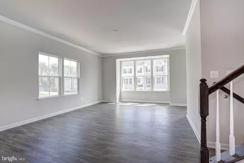 Living - 2926 Shaws Rd, Edgemere, MD 21219 photo 3 of 4