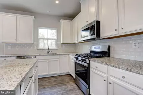 Kitchen - 2926 Shaws Rd, Edgemere, MD 21219 photo 1 of 1