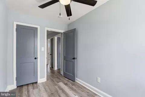 Entry Way - 2123 Graythorn Rd, Middle River, MD 21220 photo 7 of 10