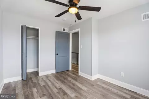 Entry Way - 2123 Graythorn Rd, Middle River, MD 21220 photo 9 of 10