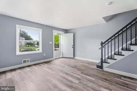 Living - 2123 Graythorn Rd, Middle River, MD 21220 photo 2 of 2