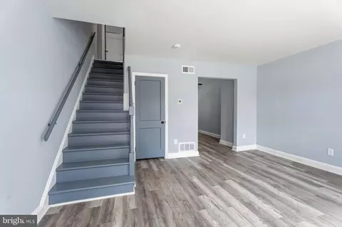Entry Way - 2123 Graythorn Rd, Middle River, MD 21220 photo 10 of 10