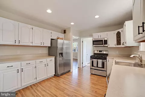 Kitchen - 3634 Eitemiller, Windsor Mill, MD 21244 photo 2 of 2