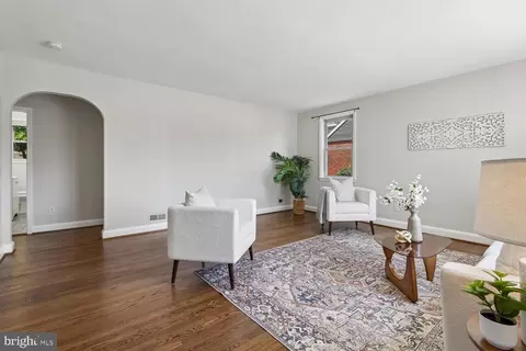 Living - 3634 Eitemiller, Windsor Mill, MD 21244 photo 3 of 3