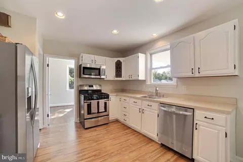 Kitchen - 3634 Eitemiller, Windsor Mill, MD 21244 photo 1 of 2