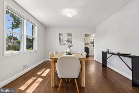 Dining - 3634 Eitemiller, Windsor Mill, MD 21244 photo 1 of 3