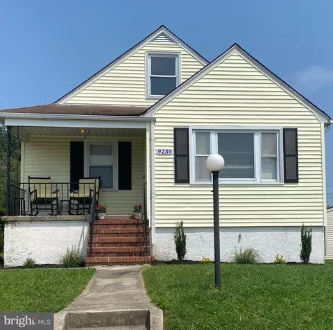 9239 Harford View Dr, Parkville, MD 21234