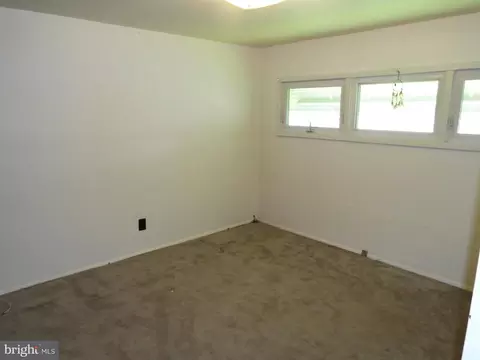 Bedroom - 2407 Alma Rd, Halethorpe, MD 21227 photo 3 of 3