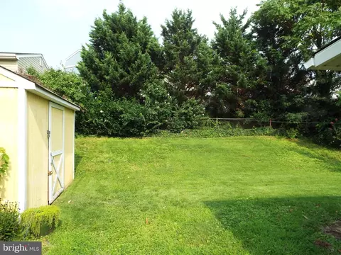 Exterior - 2407 Alma Rd, Halethorpe, MD 21227 photo 4 of 8