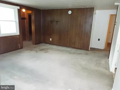 Living - 2407 Alma Rd, Halethorpe, MD 21227 photo 1 of 5