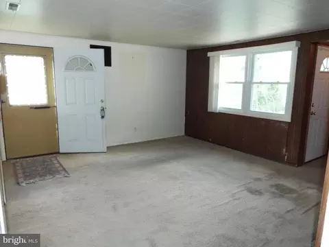 Living - 2407 Alma Rd, Halethorpe, MD 21227 photo 5 of 5