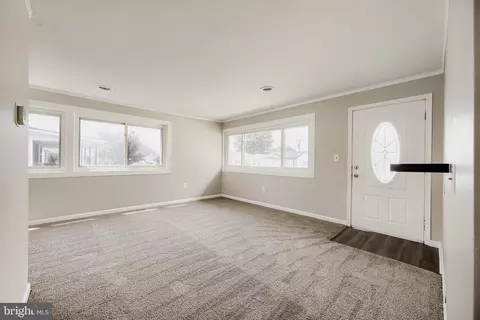 Living - 13 Glider Dr, Middle River, MD 21220 photo 2 of 5