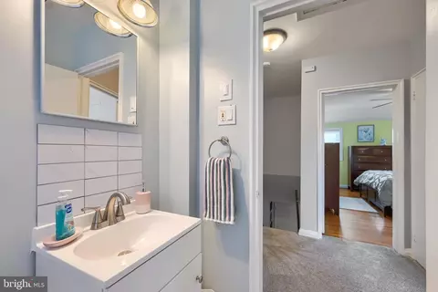 Entry Way - 2028 Ormand Rd, Dundalk, MD 21222 photo 3 of 3