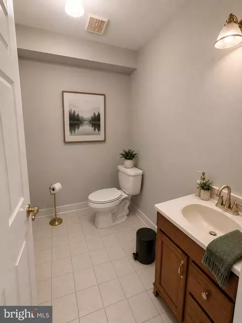Bath - 9010 Hinton Ave, Sparrows Point, MD 21219 photo 1 of 4