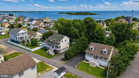 View/Area - 9010 Hinton Ave, Sparrows Point, MD 21219 photo 1 of 3