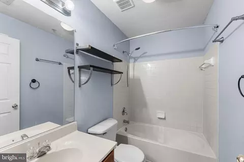 Bath - 9723 Luguna Rd, Middle River, MD 21220 photo 2 of 3